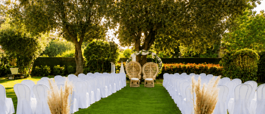 Se marier en Provence : choisir une salle de mariage avec jardin